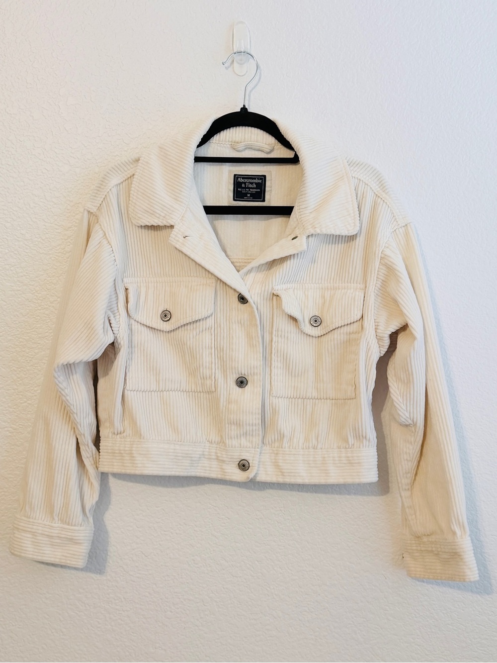 Abercrombie & Fitch Cream Corduroy Cropped Trucker Jacket Size Medium - Picture 2 of 11